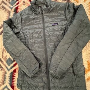 NWOT Patagonia Women’s Nano Puff Jacket XL